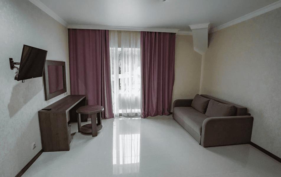 Орлиное Гнездо (Архыз) 0*