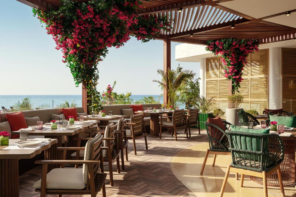 The St. Regis Al Mouj Muscat Resort 5*
