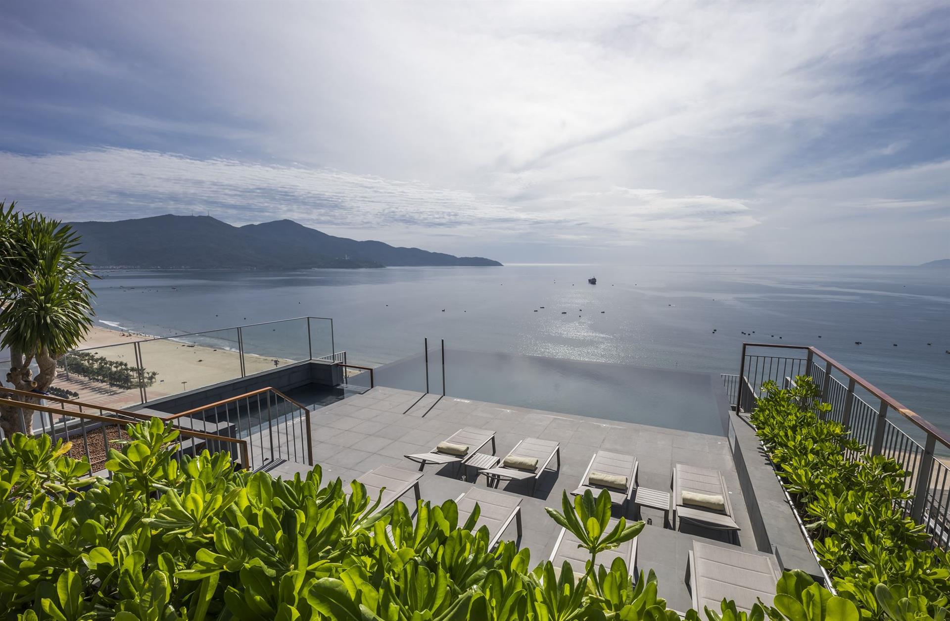 Chicland Hotel Danang 4*