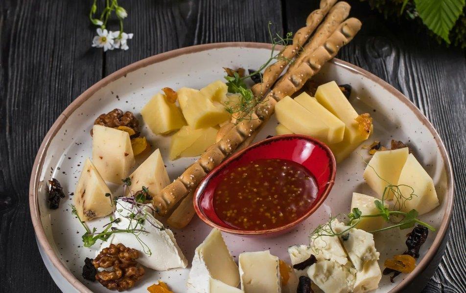 Отель Династия 4*