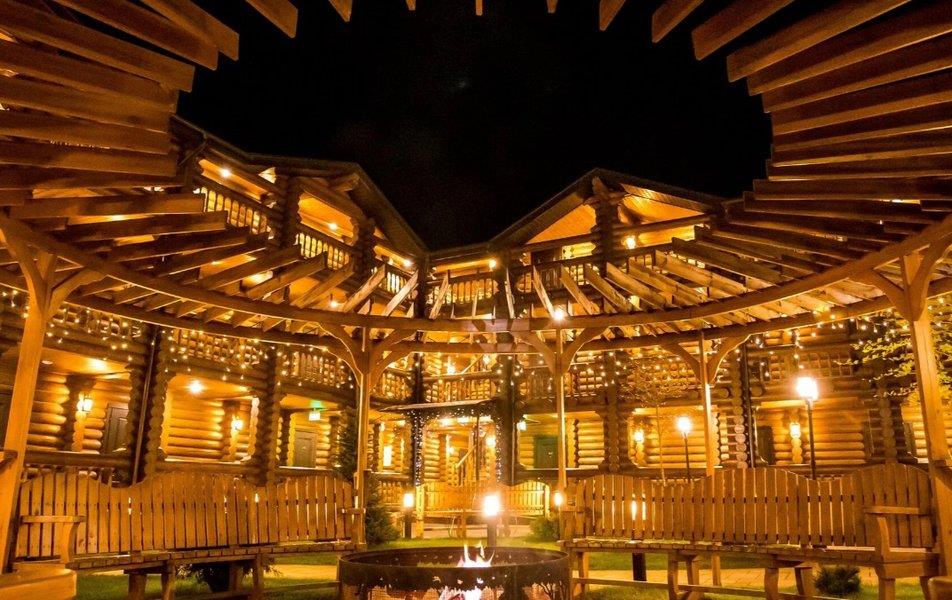 Отель Династия 4*