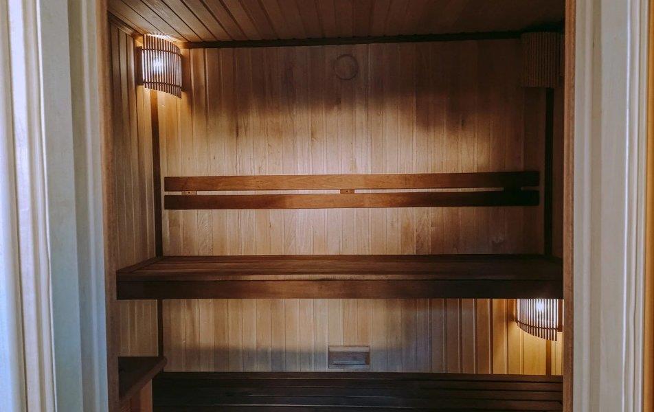 Отель Династия 4*