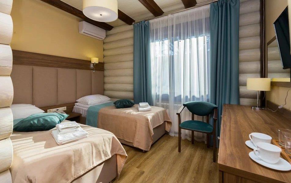 Отель Династия 4*