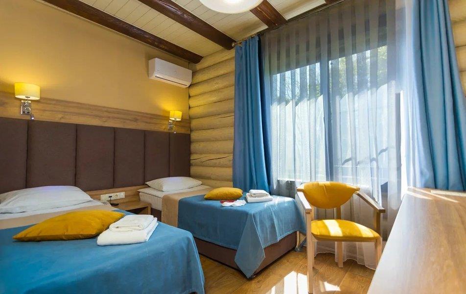 Отель Династия 4*