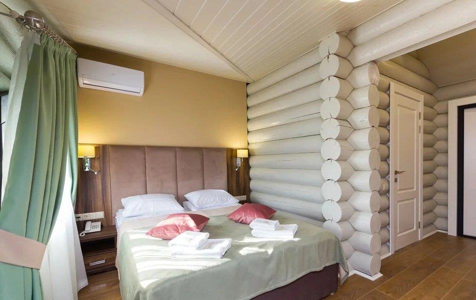 Отель Династия 4*