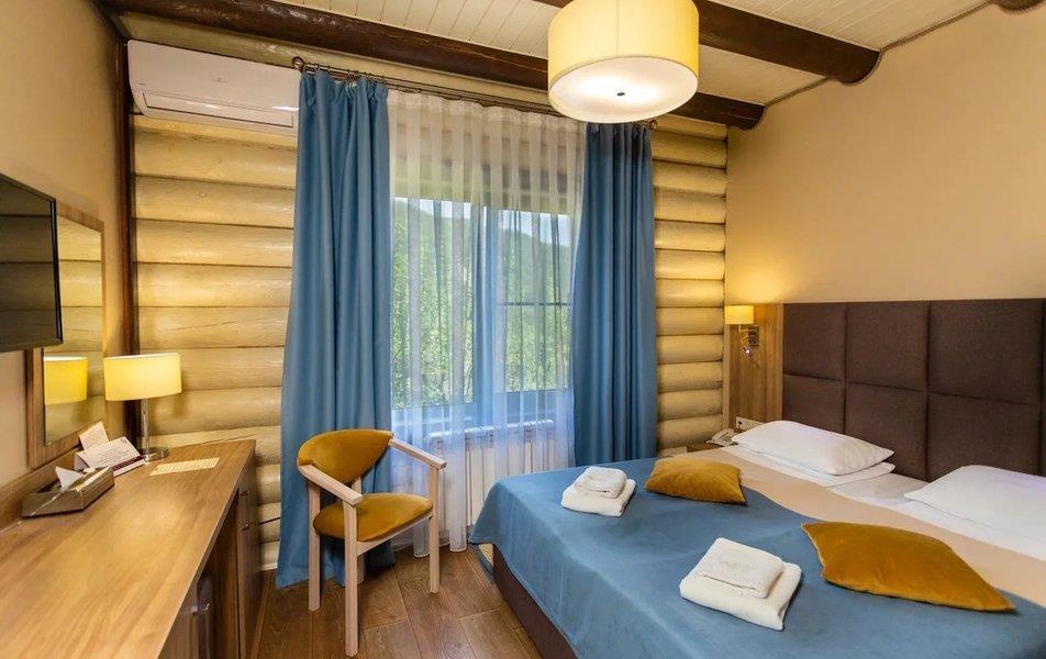 Отель Династия 4*