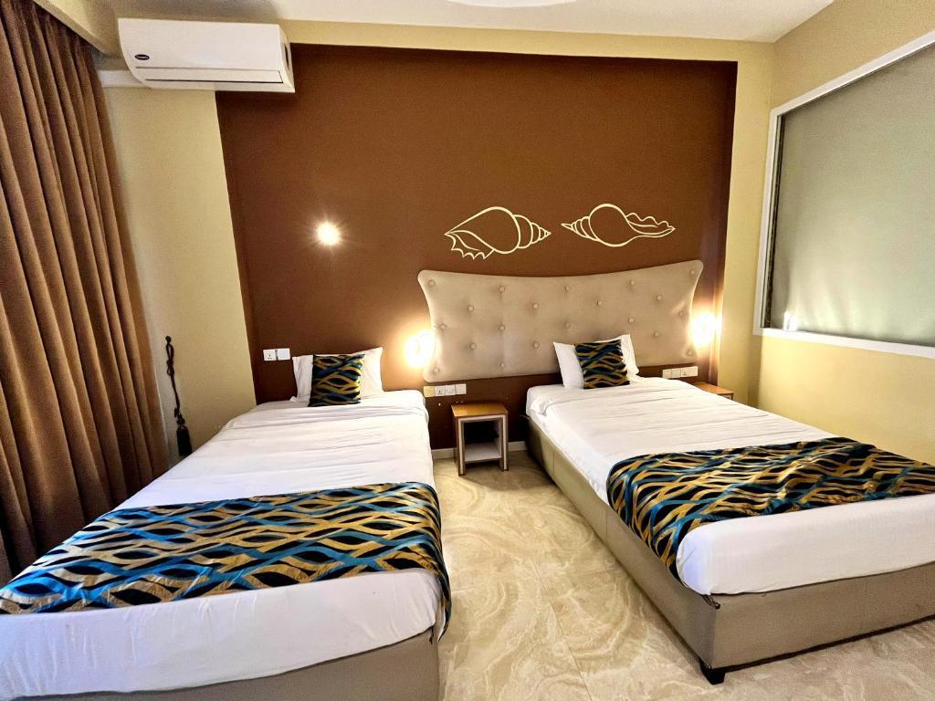 Туры в Aryana Queens Beach Resort