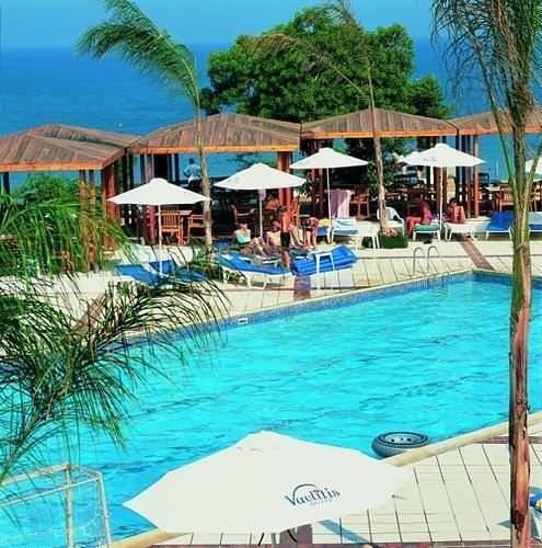 Faros Holiday Village Hotel 3*