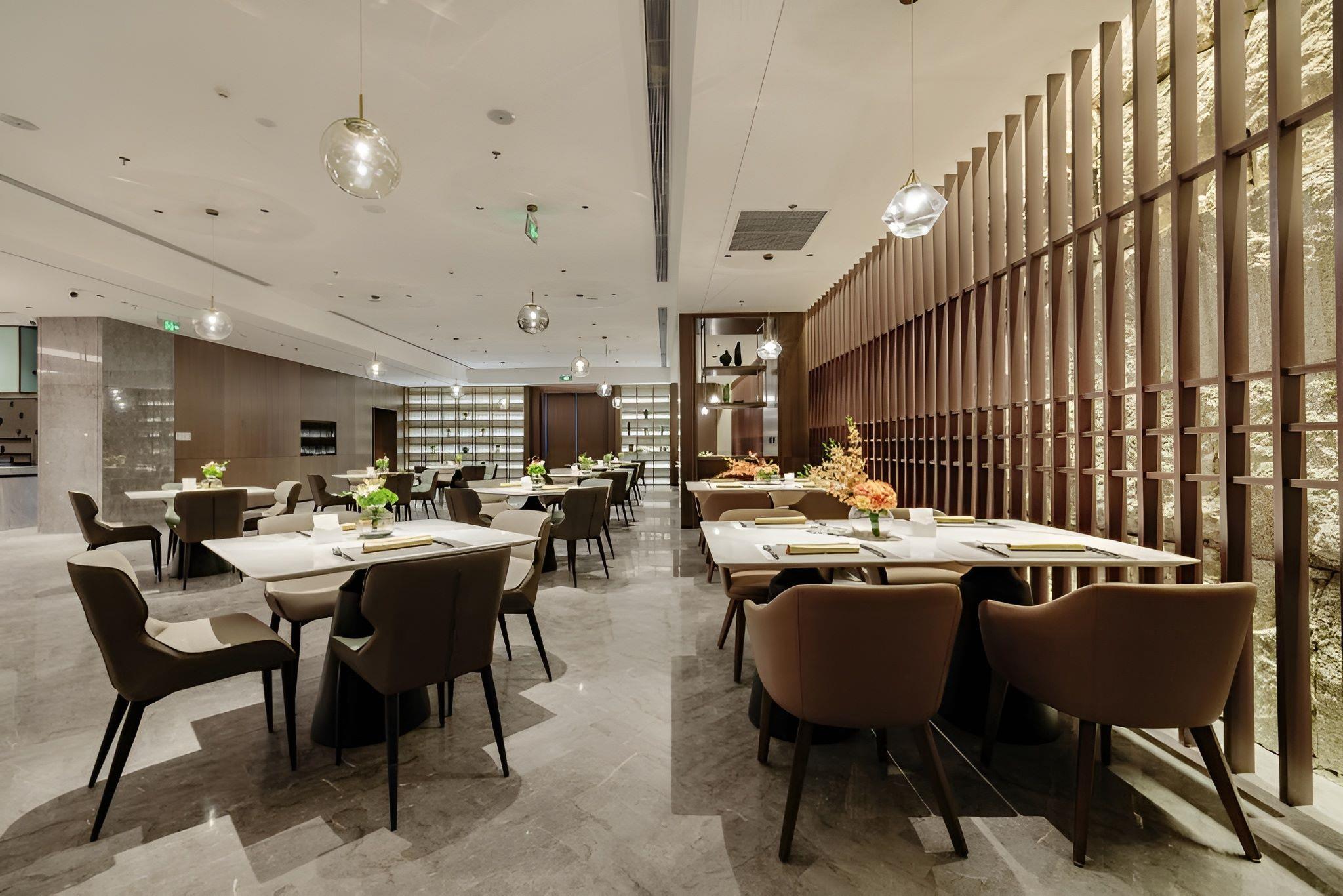 Radisson Hotel Beijing Daxing Airport 5*