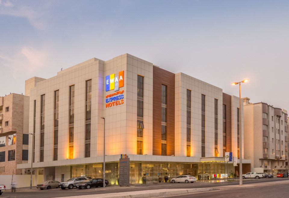 Ewaa Express Hotel - Al Hamra 3*