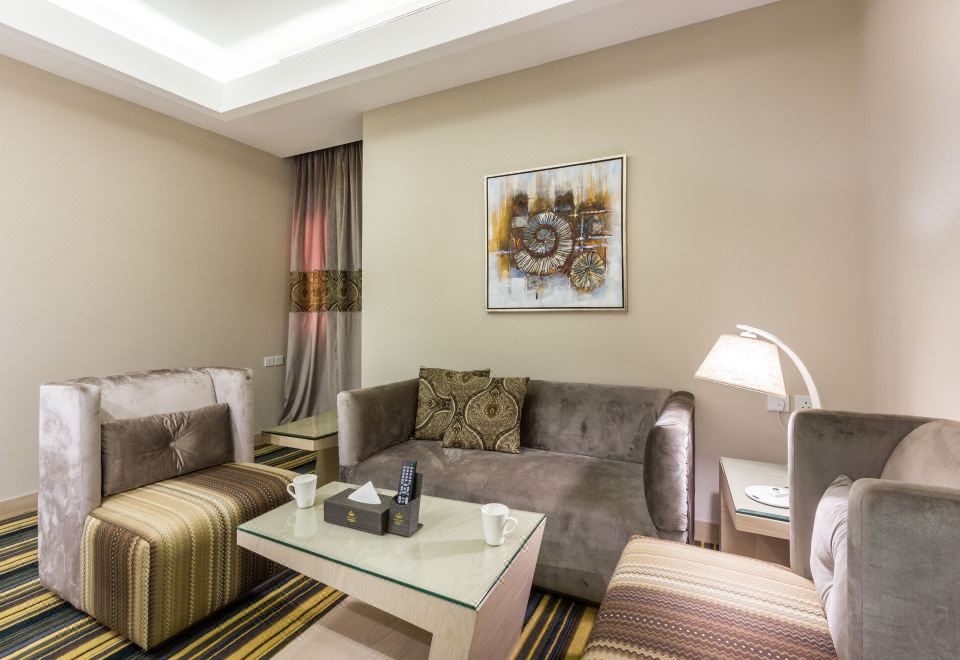 Ewaa Express Hotel - Al Hamra 3*