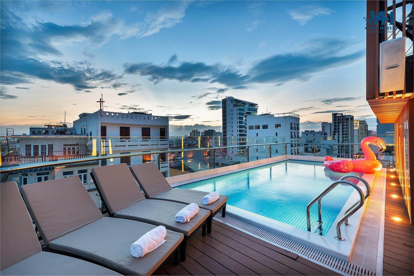 Angel Hotels Beach Danang 4*