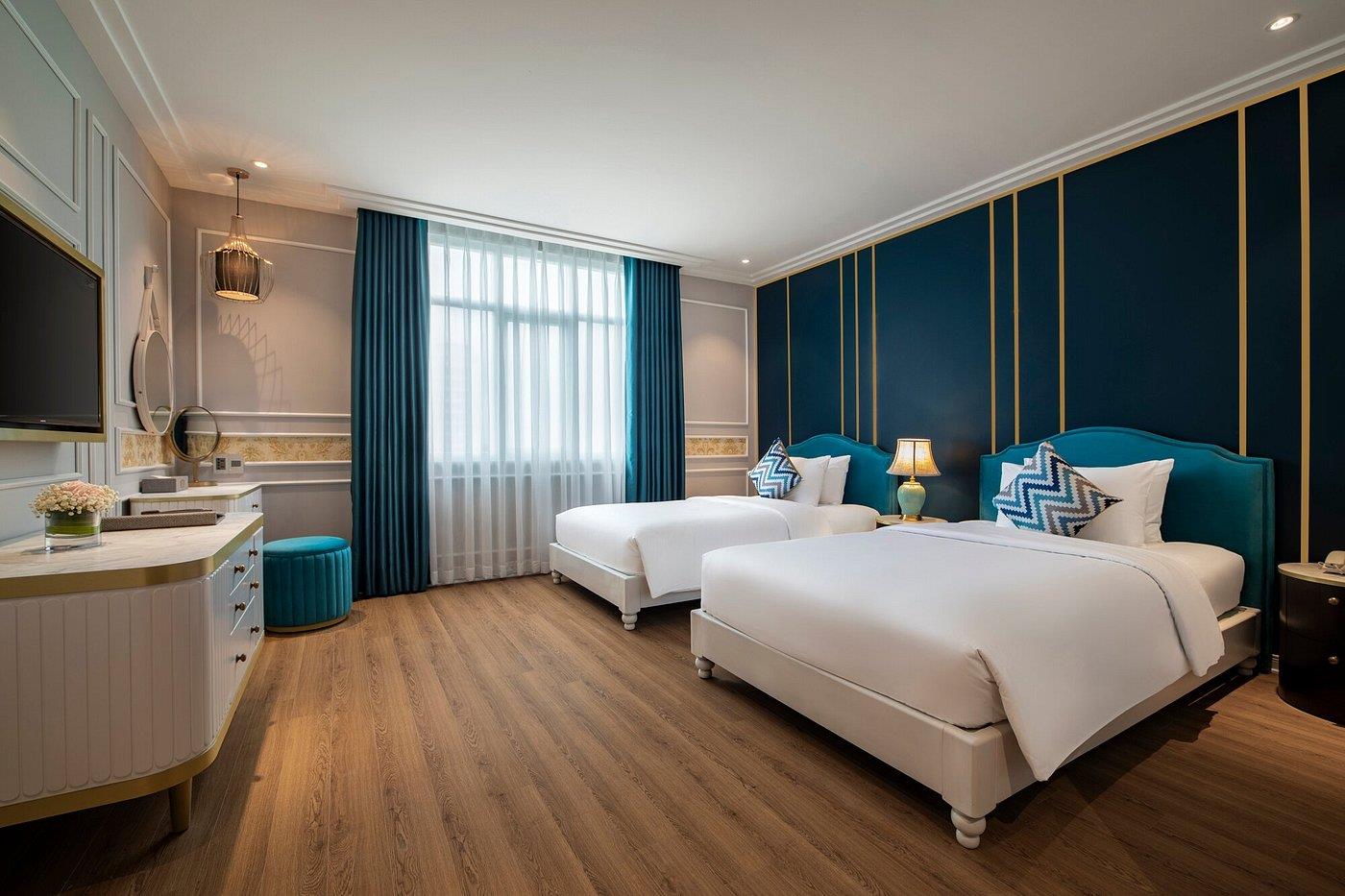Angel Hotels Beach Danang 4*