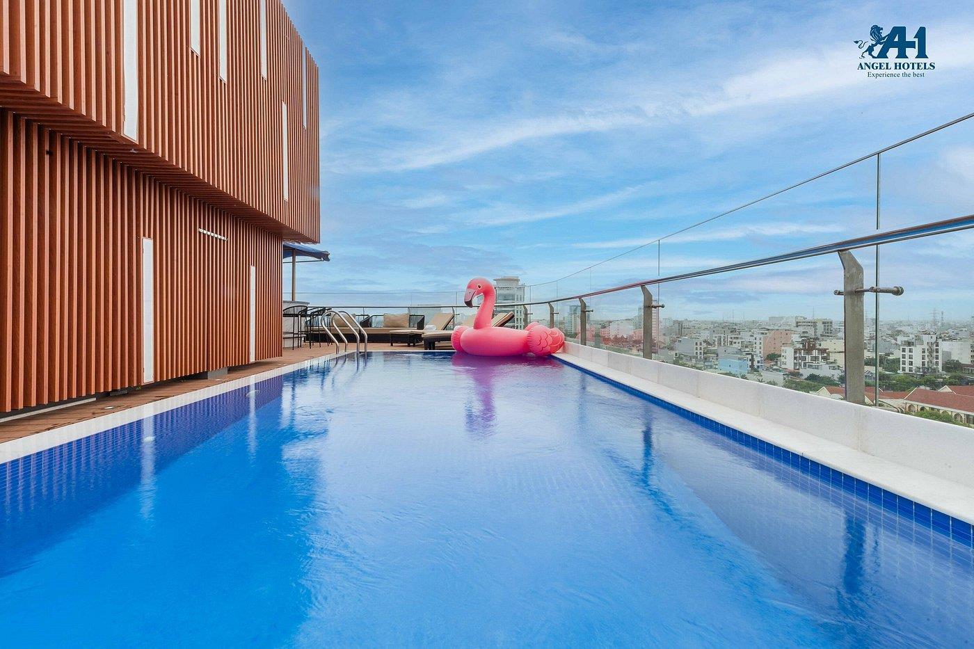 Angel Hotels Beach Danang 4*