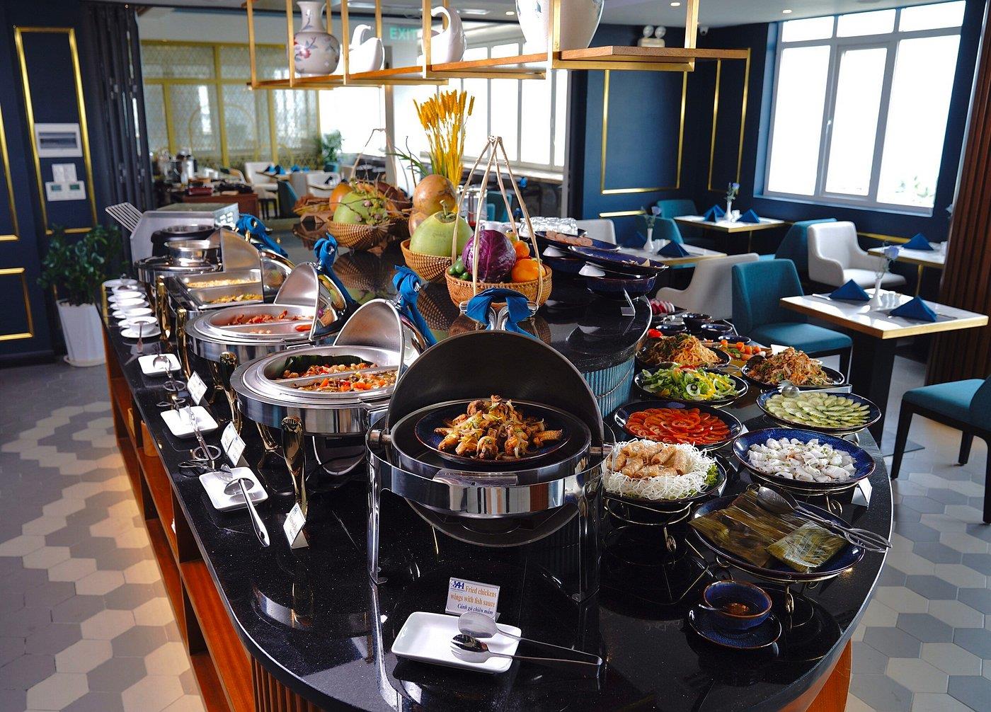 Angel Hotels Beach Danang 4*