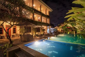 Pondok Anyar Hotel 2*