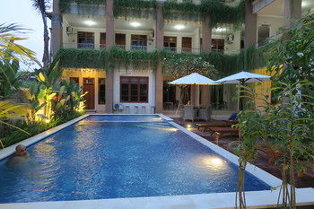 Pondok Anyar Hotel 2*