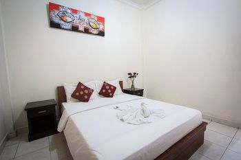 Pondok Anyar Hotel 2*