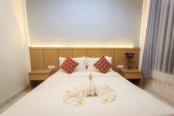 Pondok Anyar Hotel 2*