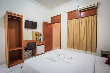 Pondok Anyar Hotel 2*
