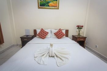 Pondok Anyar Hotel 2*