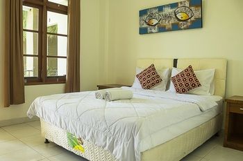 Pondok Anyar Hotel 2*