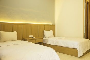Pondok Anyar Hotel 2*