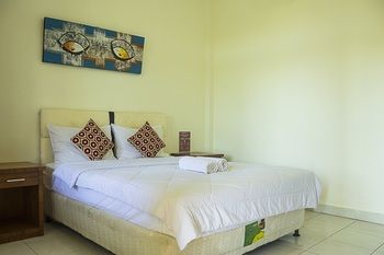 Pondok Anyar Hotel 2*