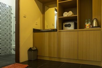 Pondok Anyar Hotel 2*