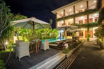 Pondok Anyar Hotel 2*