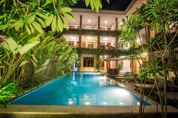 Pondok Anyar Hotel 2*