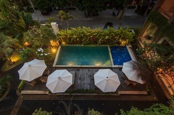 Pondok Anyar Hotel 2*
