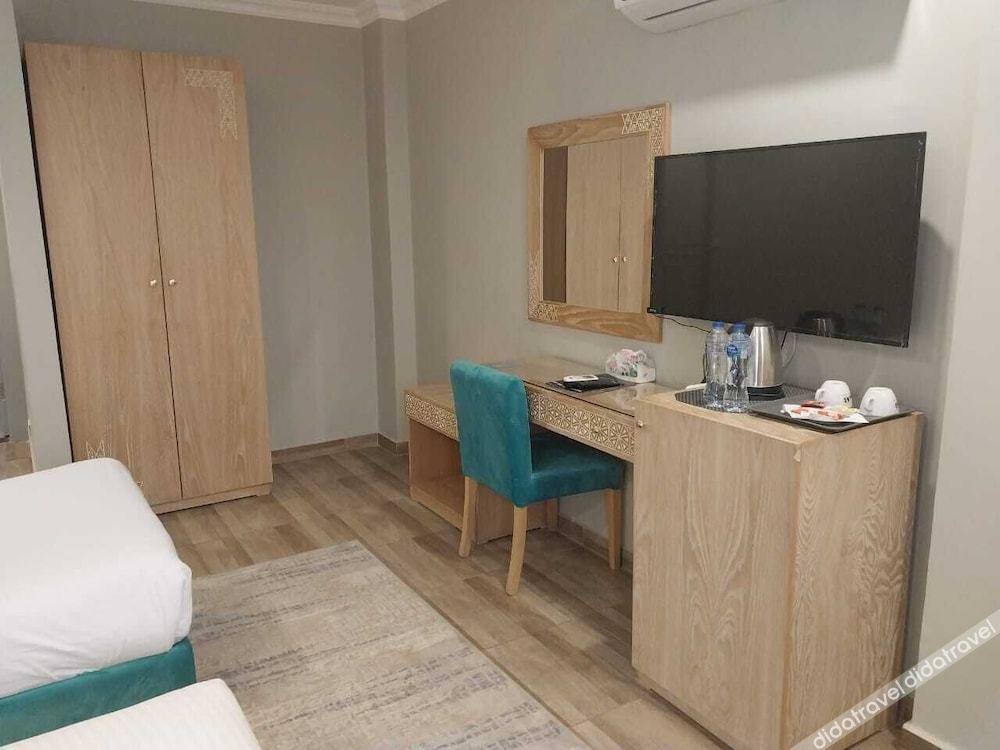 Mamlouk Pyramids Hotel 3*