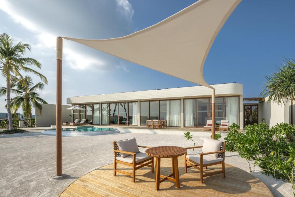 Centara Grand Lagoon Maldives 5*