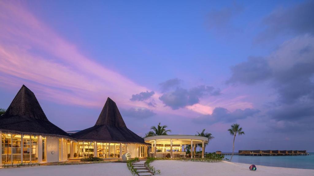 Centara Grand Lagoon Maldives 5*