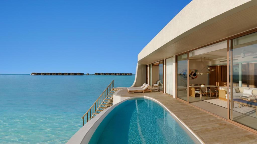 Centara Grand Lagoon Maldives 5*