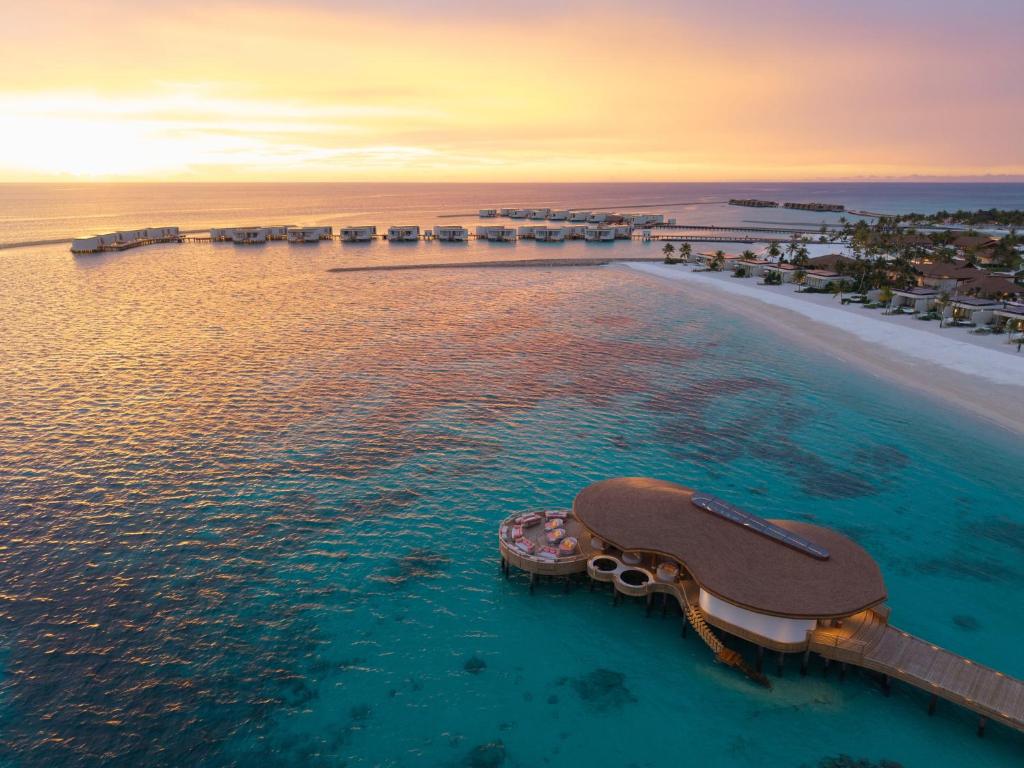 Centara Grand Lagoon Maldives 5*