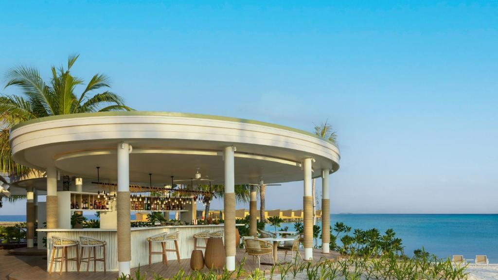 Centara Grand Lagoon Maldives 5*