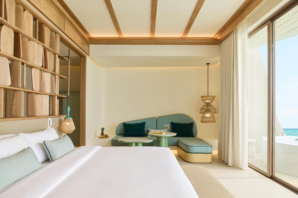 Centara Grand Lagoon Maldives 5*
