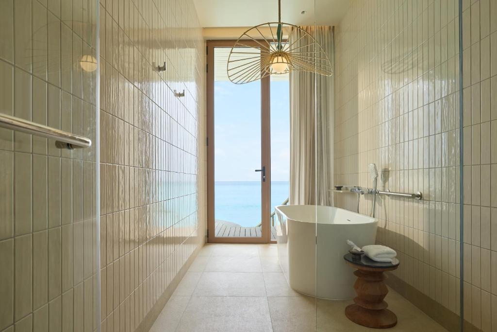 Centara Grand Lagoon Maldives 5*