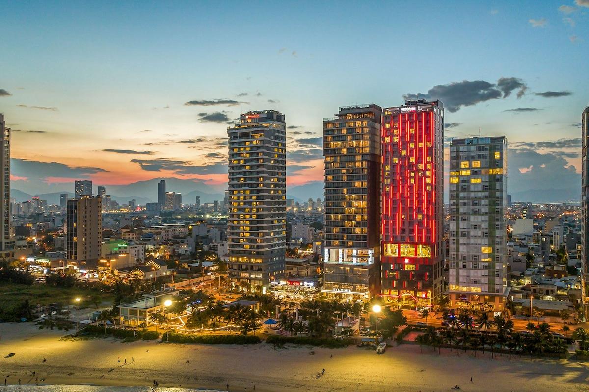 Radisson RED Danang 5*