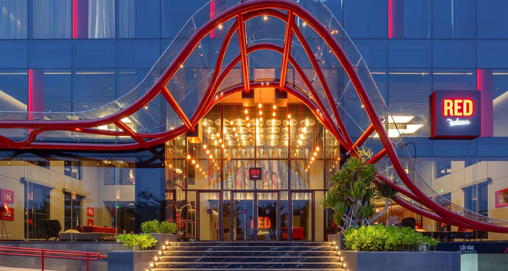 Radisson RED Danang 5*