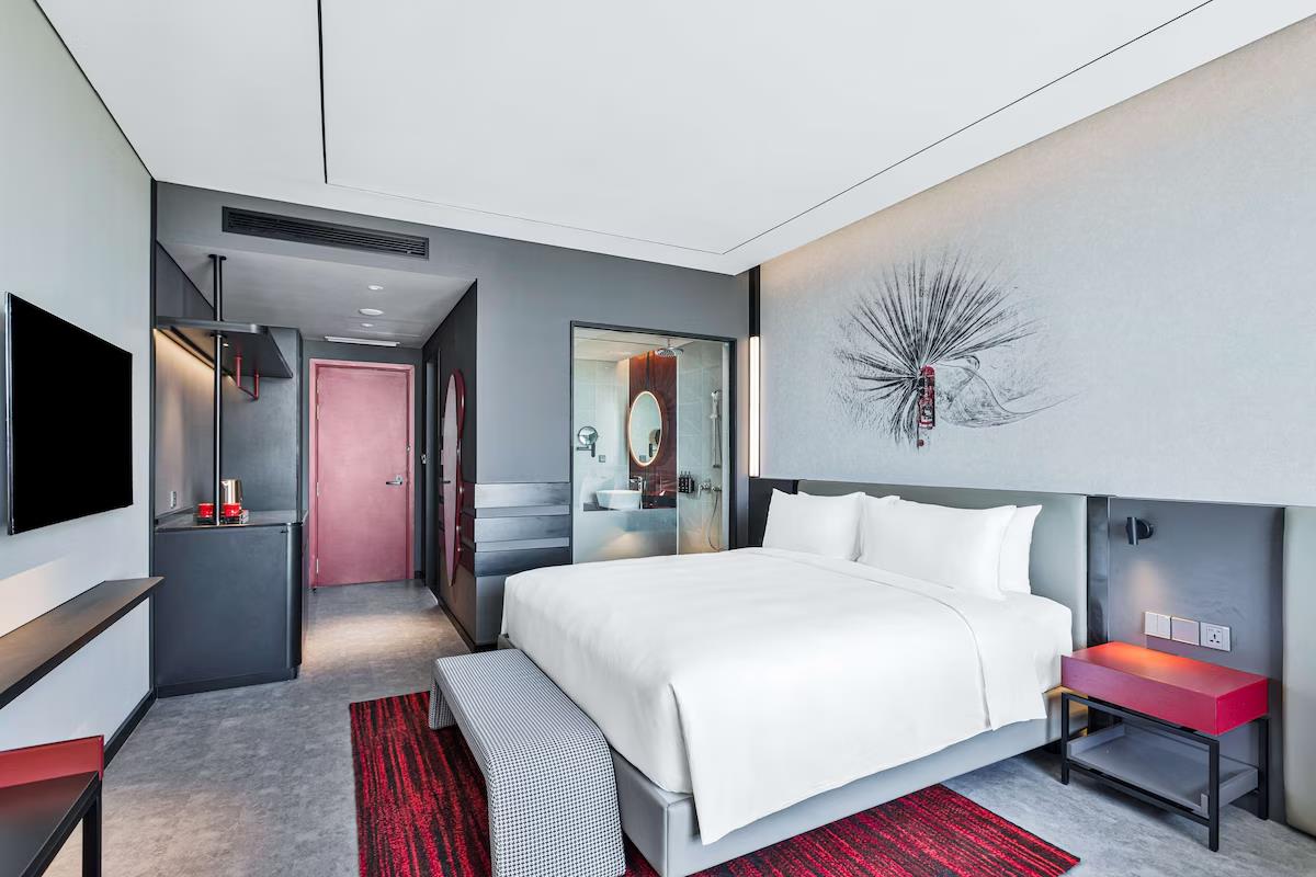 Radisson RED Danang 5*