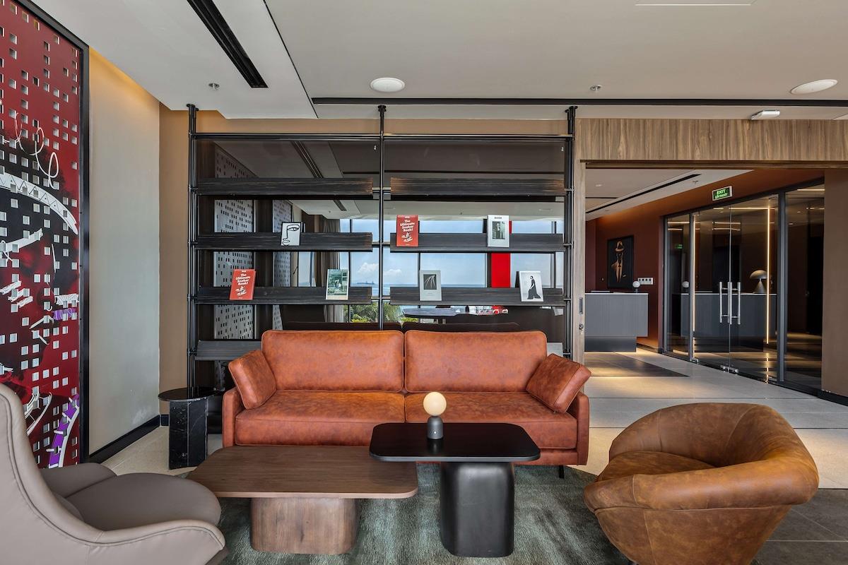 Radisson RED Danang 5*