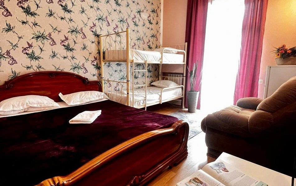 Отель Небуг 0*