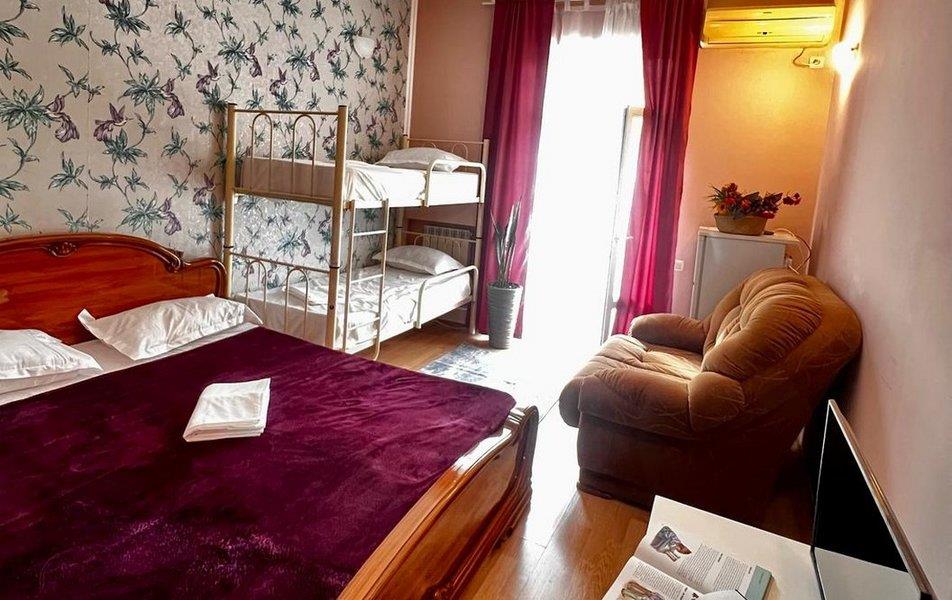 Отель Небуг 0*