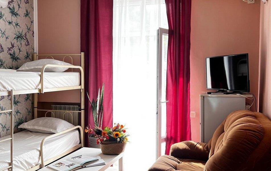 Отель Небуг 0*