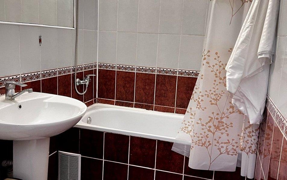 Отель Небуг 0*