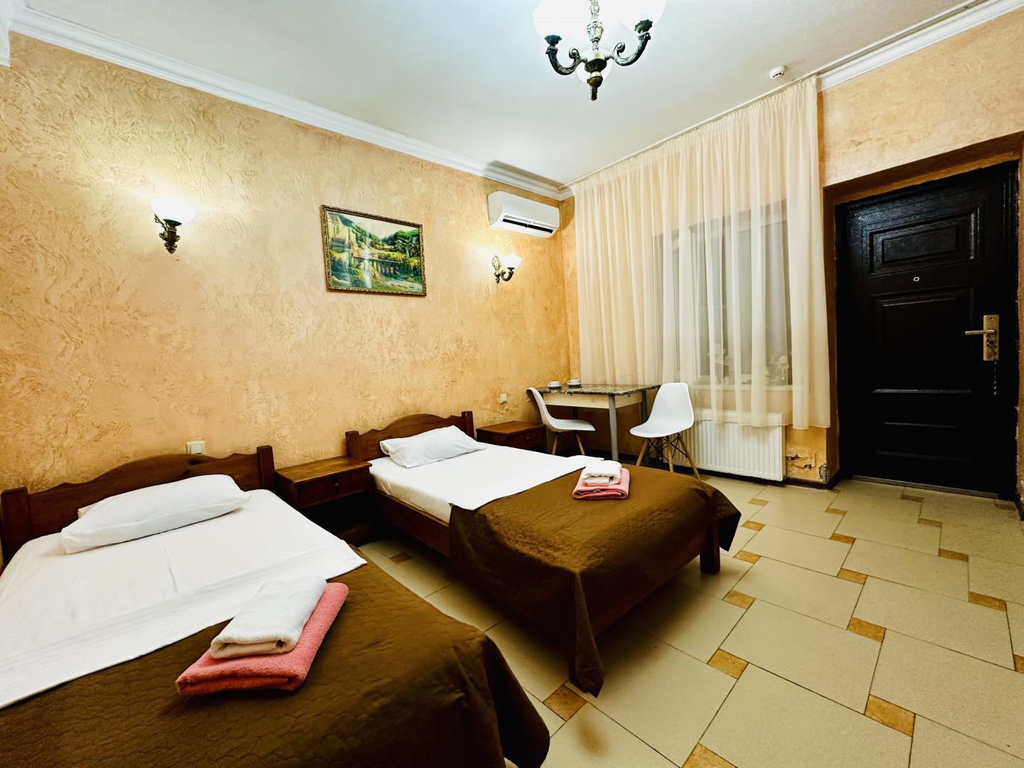 Эльбрус (ул. Просвещения) 0*