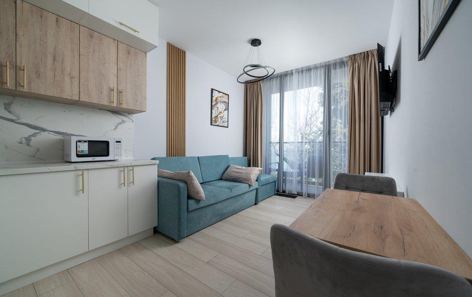 RentaSfera Ashe Platinum 0*